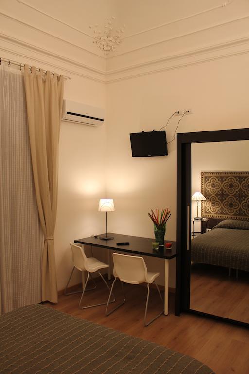 كاتانيا Giro B&B الغرفة الصورة